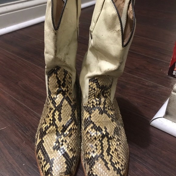 Handcrafted Snake Skin Boots - Picture 2 of 8